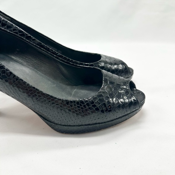 Stuart Weitzman Plainfield Peep Toe Pumps Black Size 8M - Picture 4 of 8